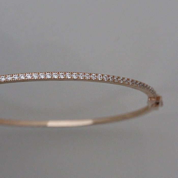 14k18k Half Diamond Bangle Bracelet (dia/cubic selectable)